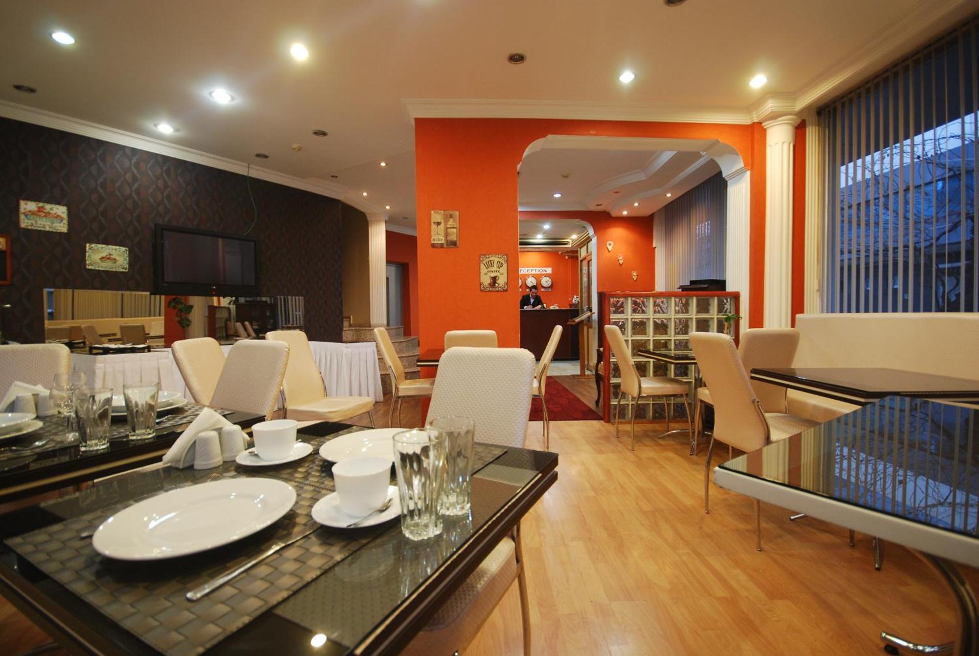 Mini hotel İzmir Restaurant bilde