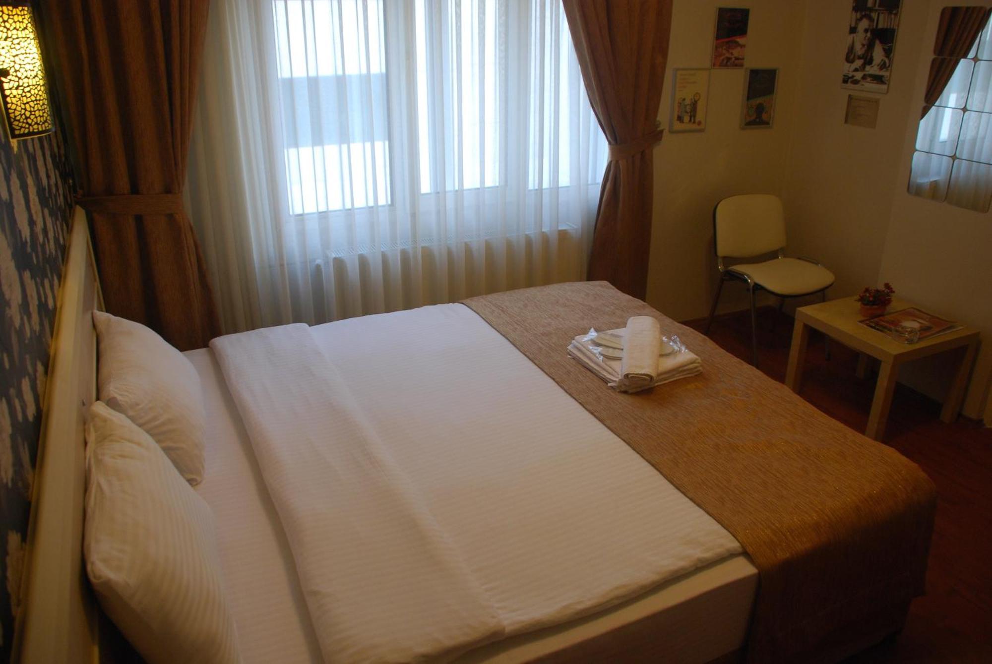 Mini hotel İzmir Rom bilde